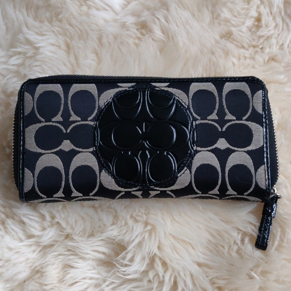 Coach signature wallet
